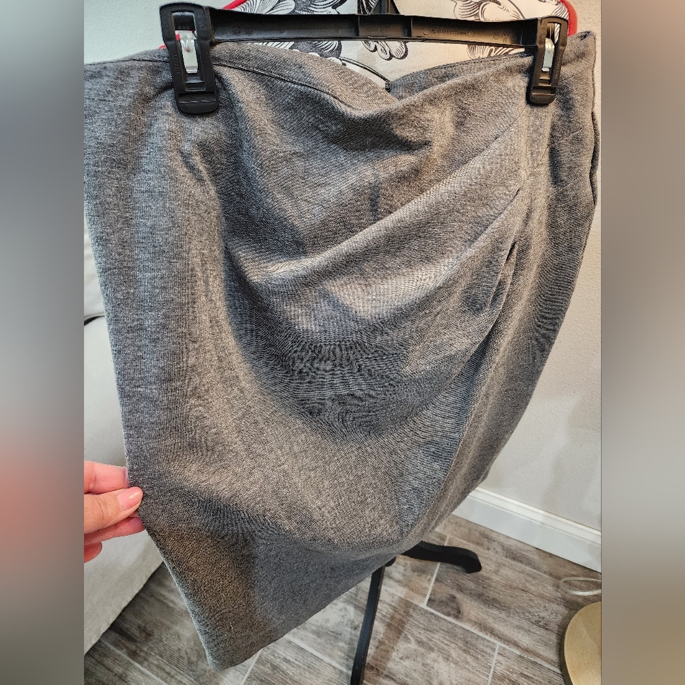 Ladies Skirt